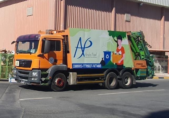 Arabs Pearl waste truck